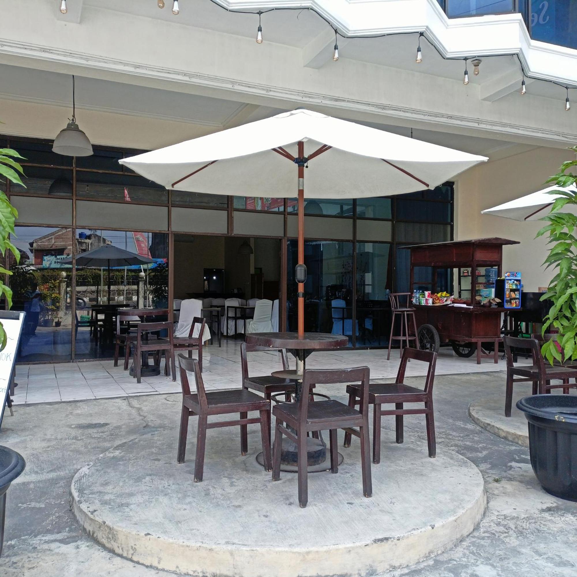 Hotel Borobudur Jogja Kejayan Luaran gambar